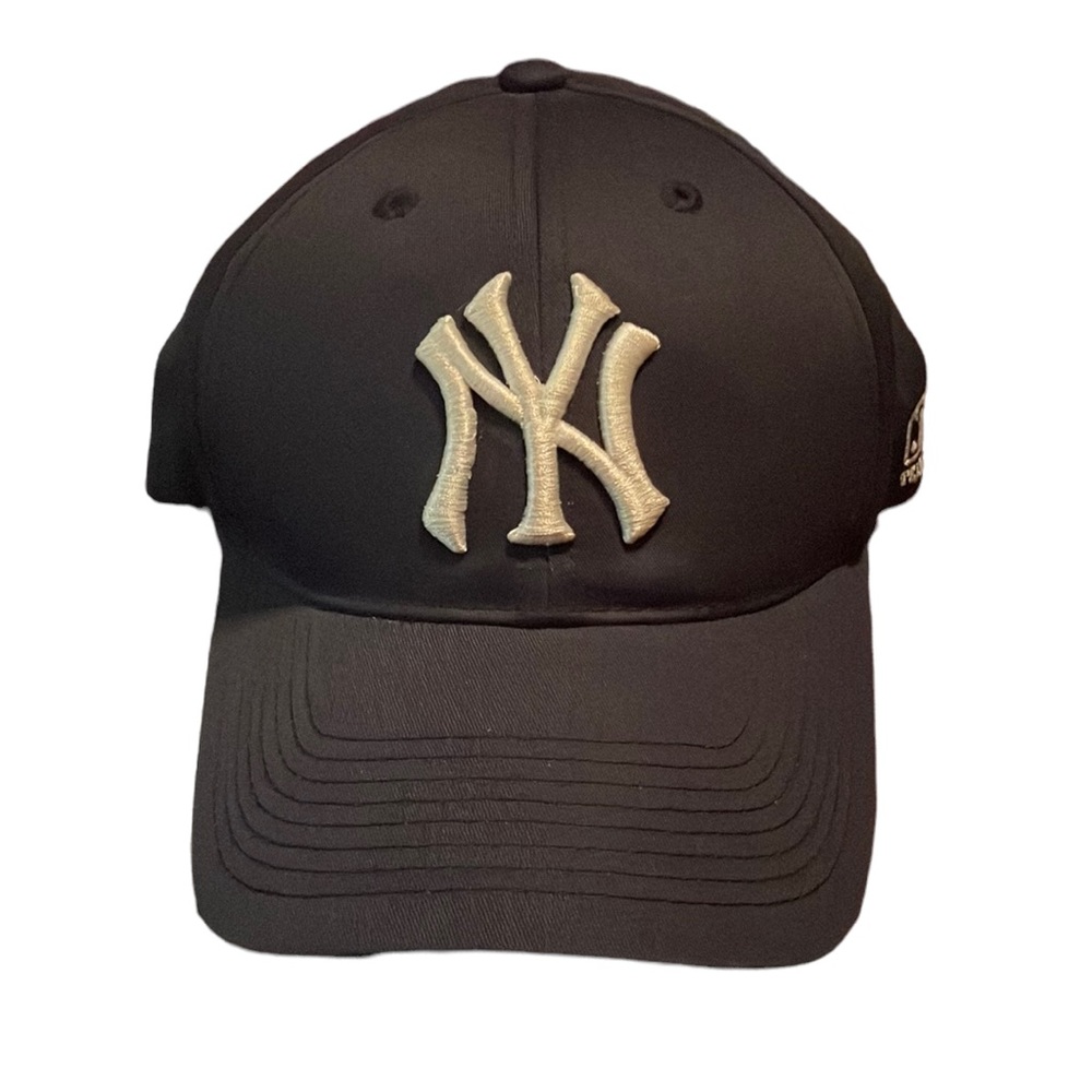 Classic New York hat